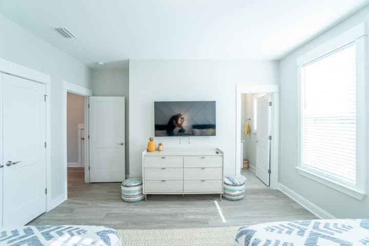 16128c71-68c6-48db-9d97-36c290ca7d2a