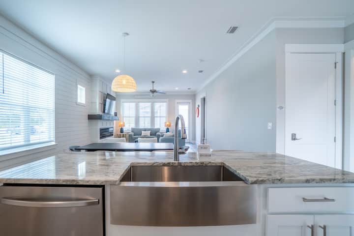 1f8c99d3-f199-44b8-95f4-cc3cd5dcf9dd