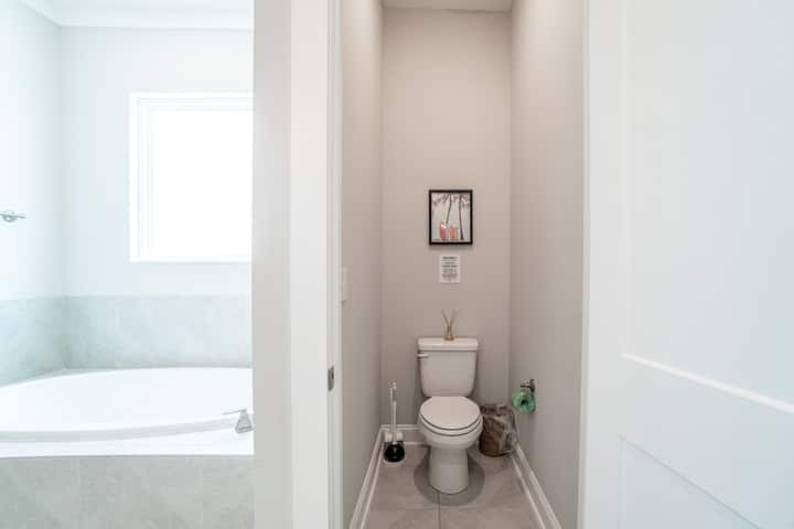 48dfa226-b2b7-48e3-855c-420c41d7f57c