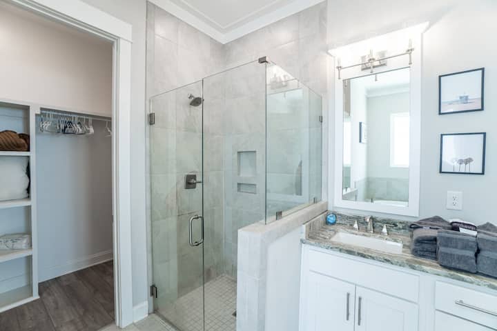 4e8e13e4-69e7-40a5-aa85-d5be4e1d8b38